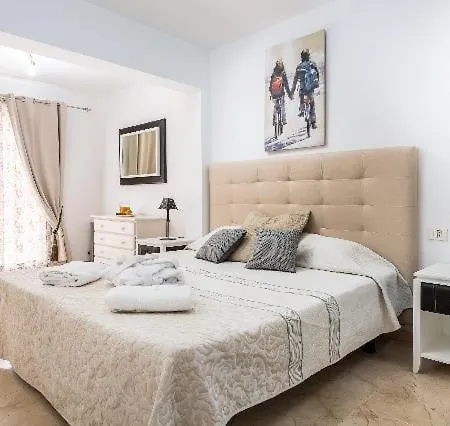 Casa Virgo Vila *